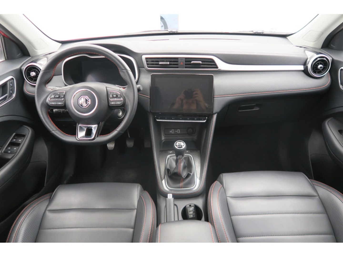 MG ZS 1.5 Luxury 78 kW (106 CV)