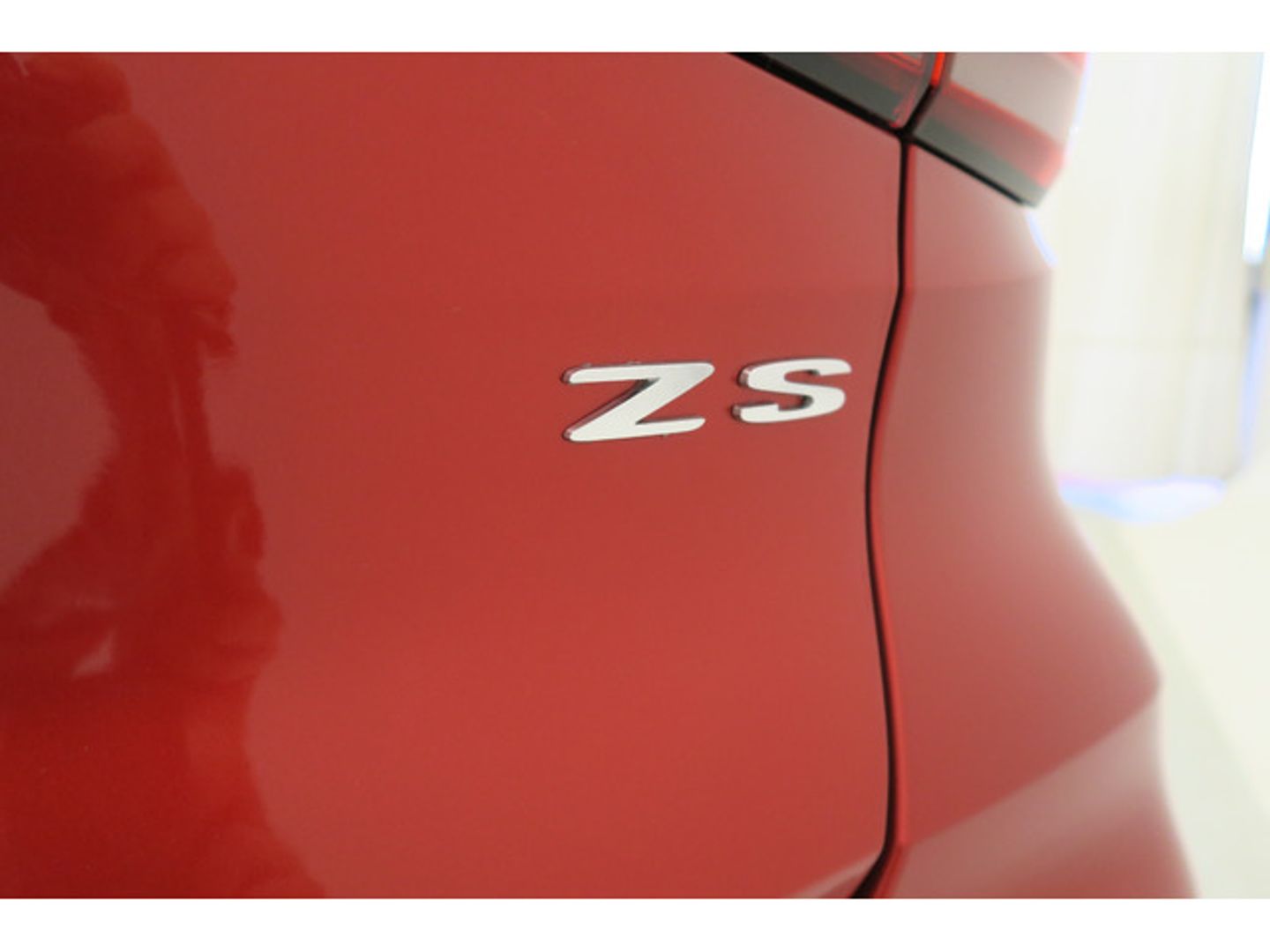 MG ZS 1.5 Luxury 78 kW (106 CV)
