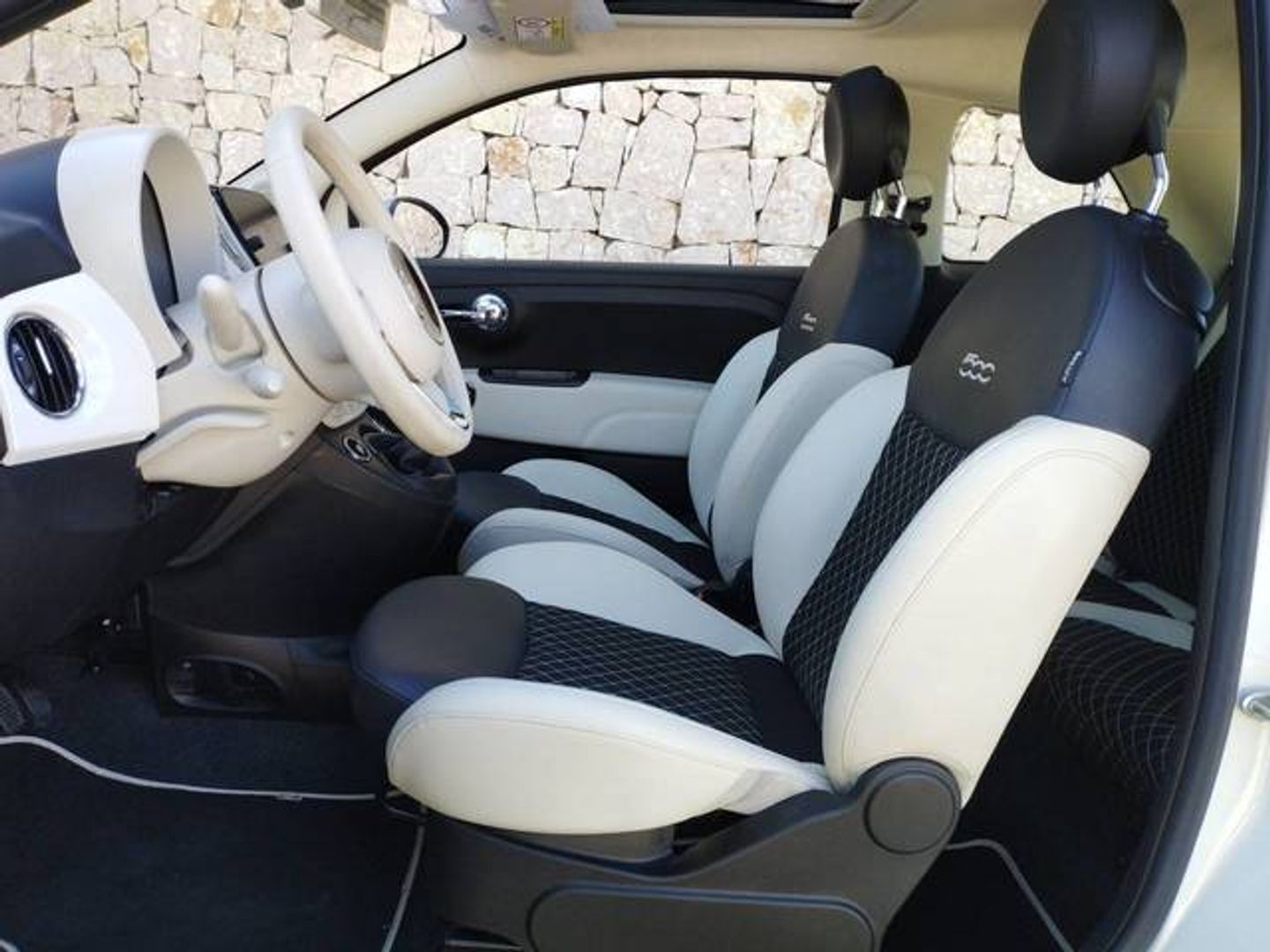 Fiat 500 1.0 Hybrid Dolcevita 51 kW (70 CV)
