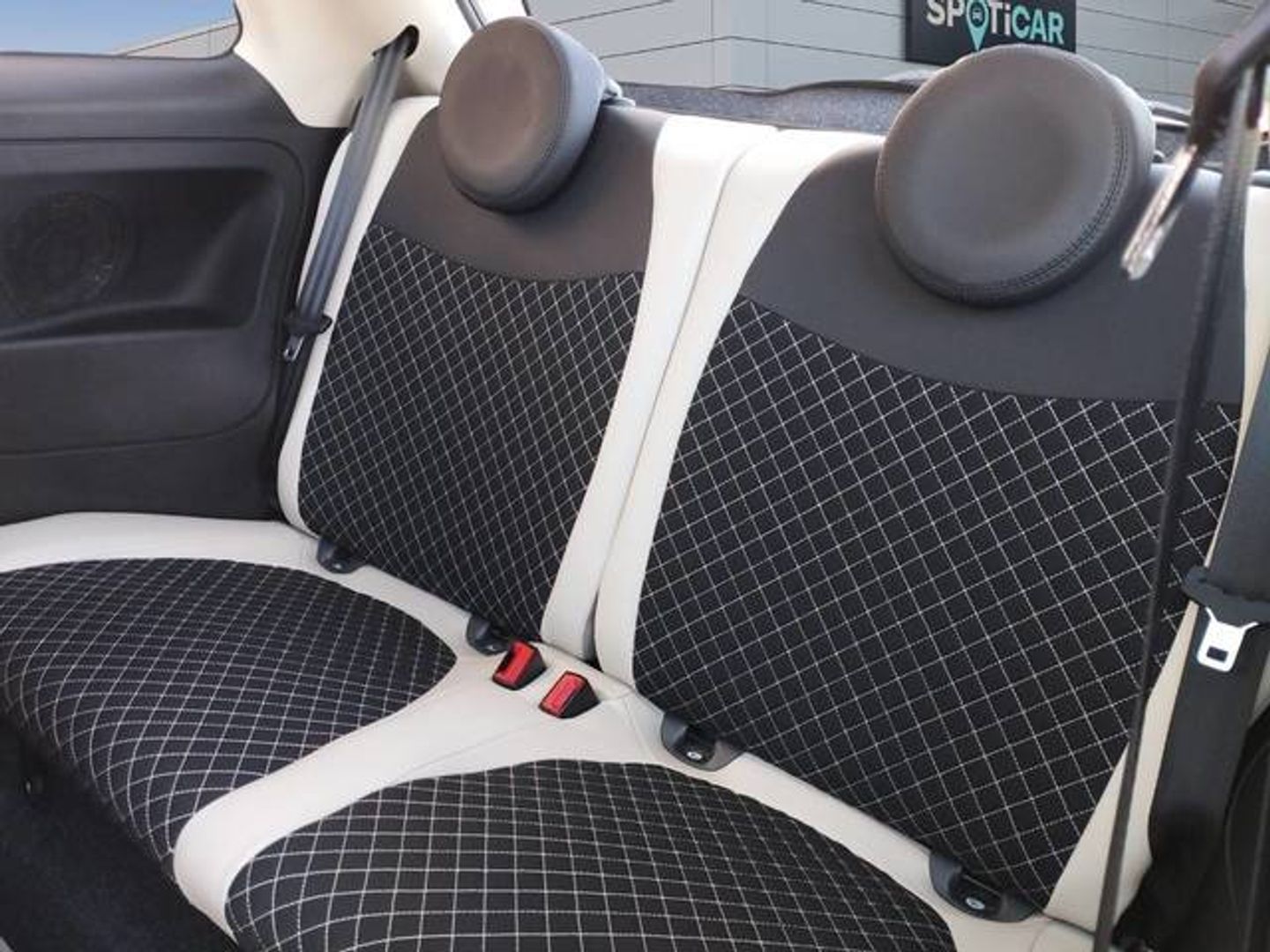 Fiat 500 1.0 Hybrid Dolcevita 51 kW (70 CV)