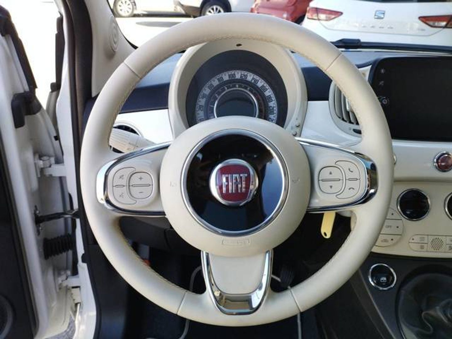 Fiat 500 1.0 Hybrid Dolcevita 51 kW (70 CV)