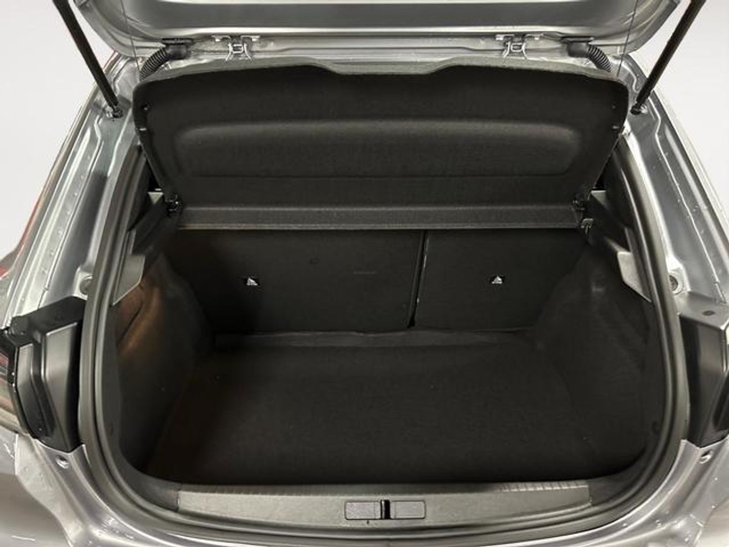 Peugeot 208 PureTech 100 Active 75 kW (100 CV)
