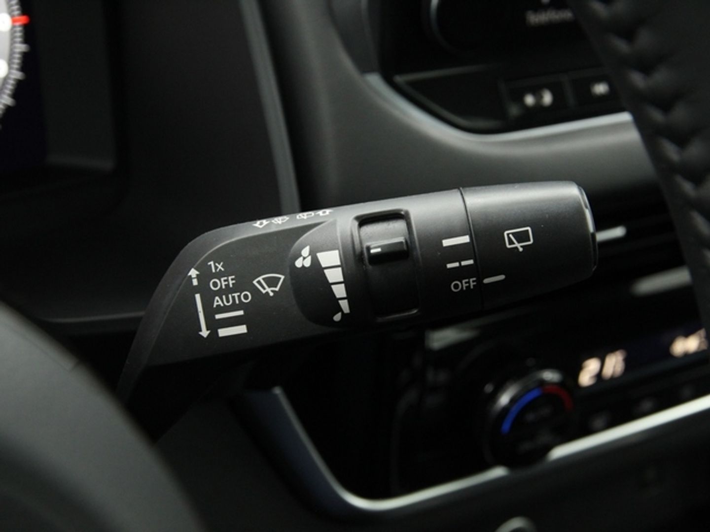 Nissan Qashqai DIG-T 140 N-Connecta 4x2 103 kW (140 CV)