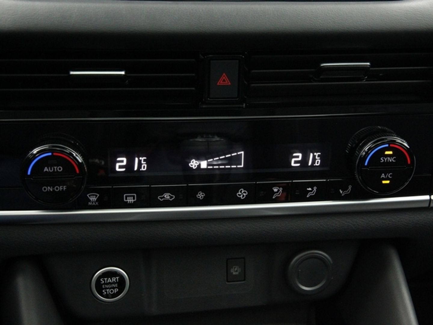 Nissan Qashqai DIG-T 140 N-Connecta 4x2 103 kW (140 CV)
