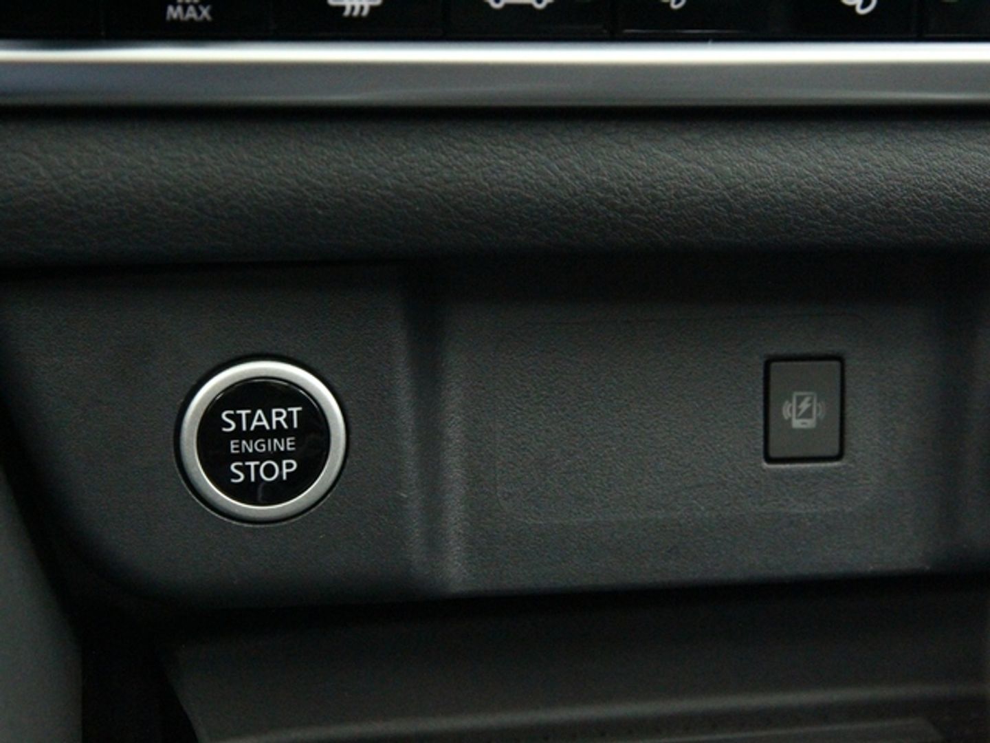 Nissan Qashqai DIG-T 140 N-Connecta 4x2 103 kW (140 CV)
