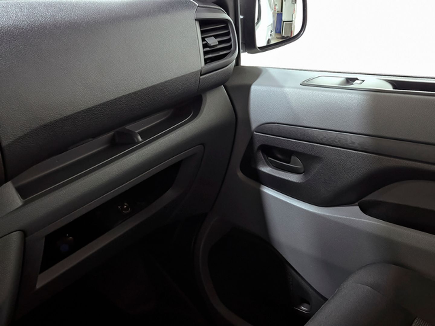 Fiat Scudo Furgon 1.5 BlueHDI L1 Business 75 kW (102 CV)