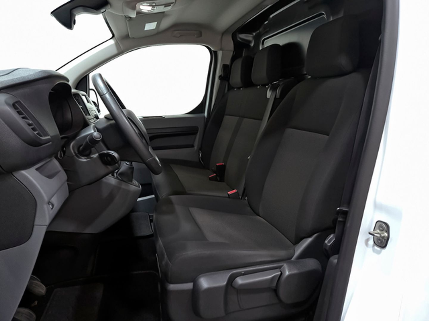 Fiat Scudo Furgon 1.5 BlueHDI L1 Business 75 kW (102 CV)
