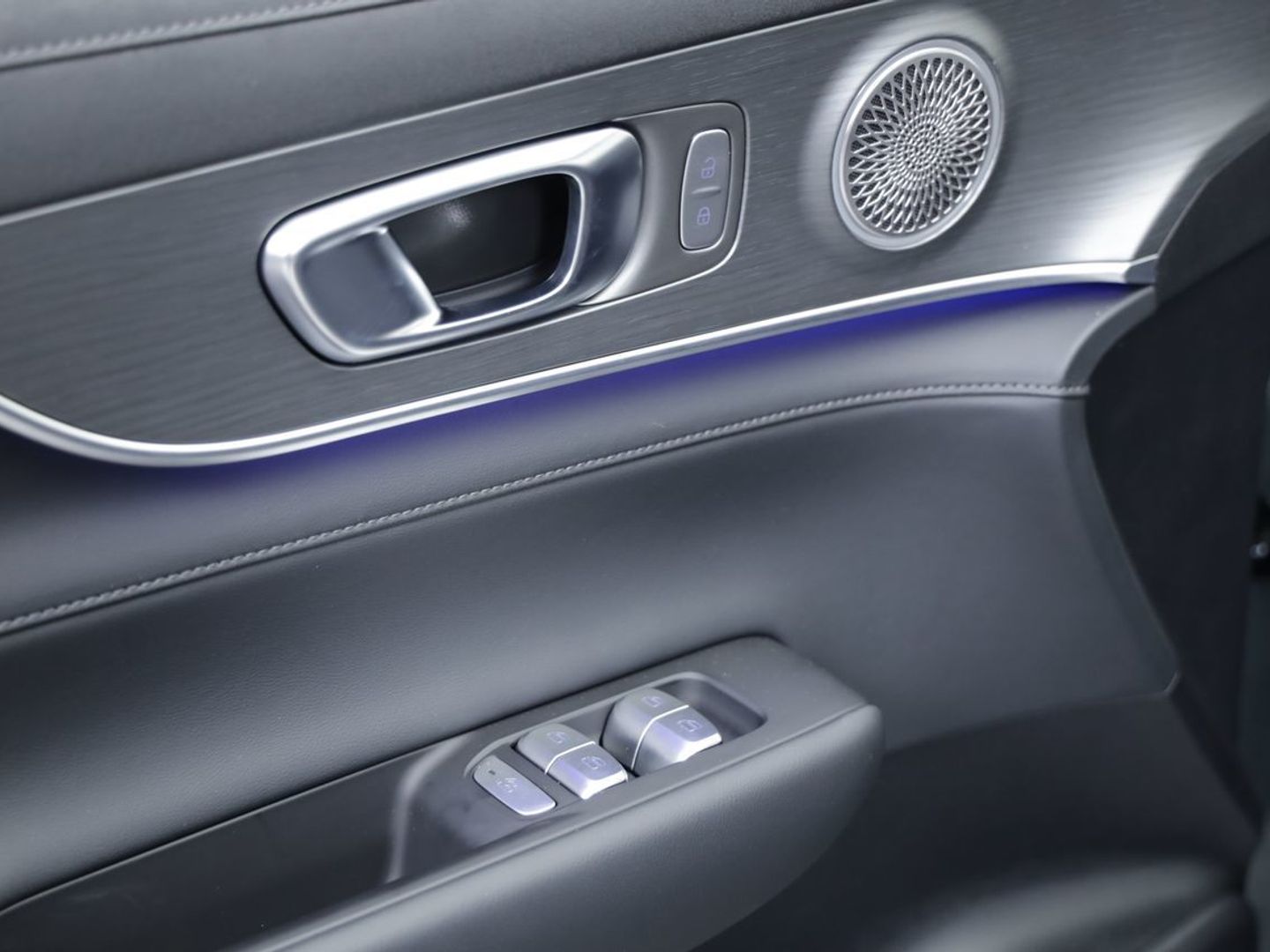 Ebro S800 1.6 TGDI Luxury DCT 108 kW (147 CV)