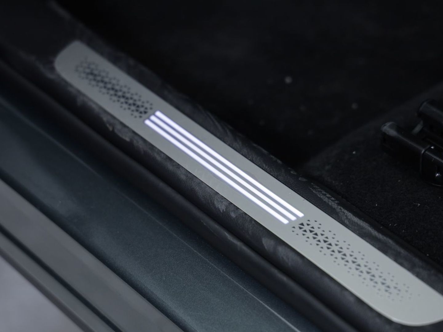 Ebro S800 1.6 TGDI Luxury DCT 108 kW (147 CV)