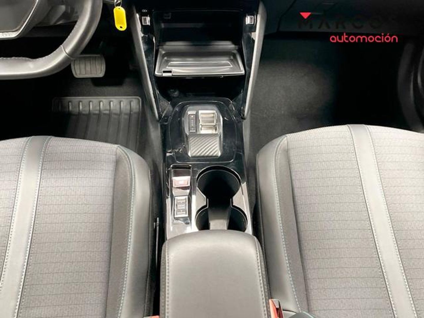 Peugeot 2008 PureTech 130 S&S Allure Pack EAT8 96 kW (130 CV)