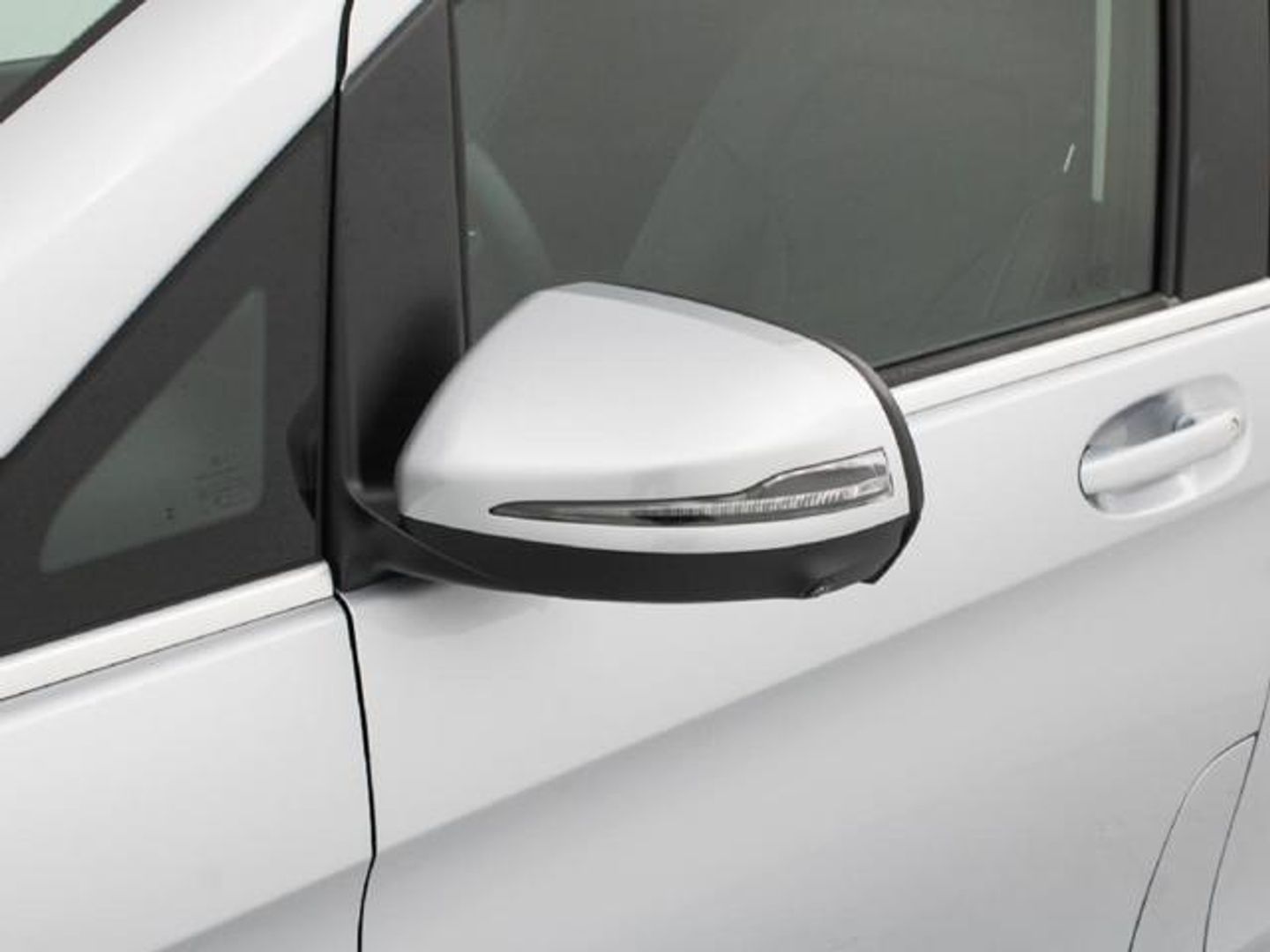 Mercedes-Benz Clase V V 250 d Avantgarde Largo 140 kW (190 CV)