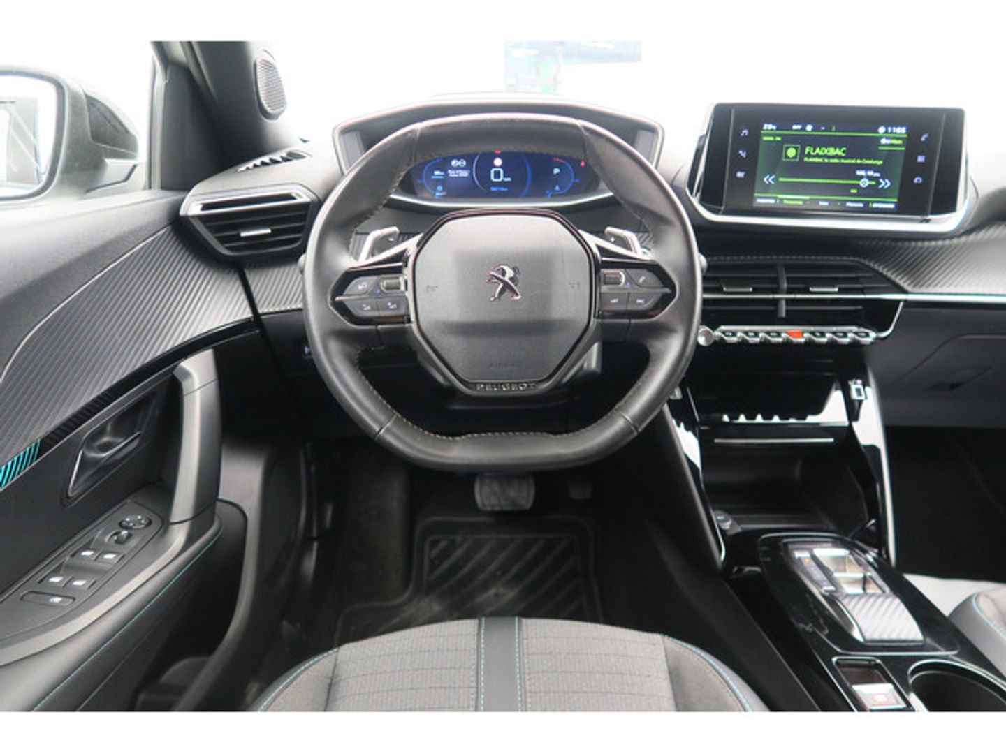 Peugeot 2008 BlueHDi 130 S&S Allure Pack EAT8 96 kW (130 CV)