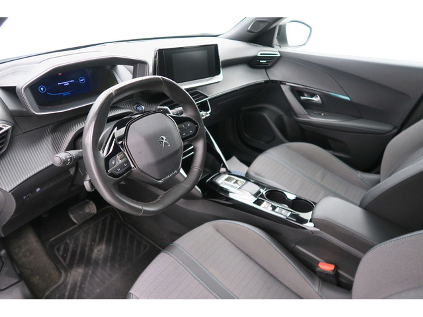 Peugeot 2008 BlueHDi 130 S&S Allure Pack EAT8 96 kW (130 CV)