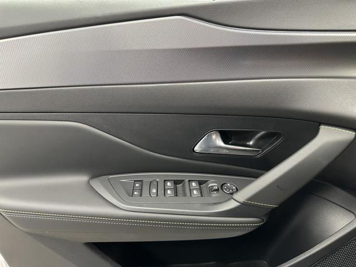 Peugeot e-308 First Edition Eléctrico 115 kW (156 CV)