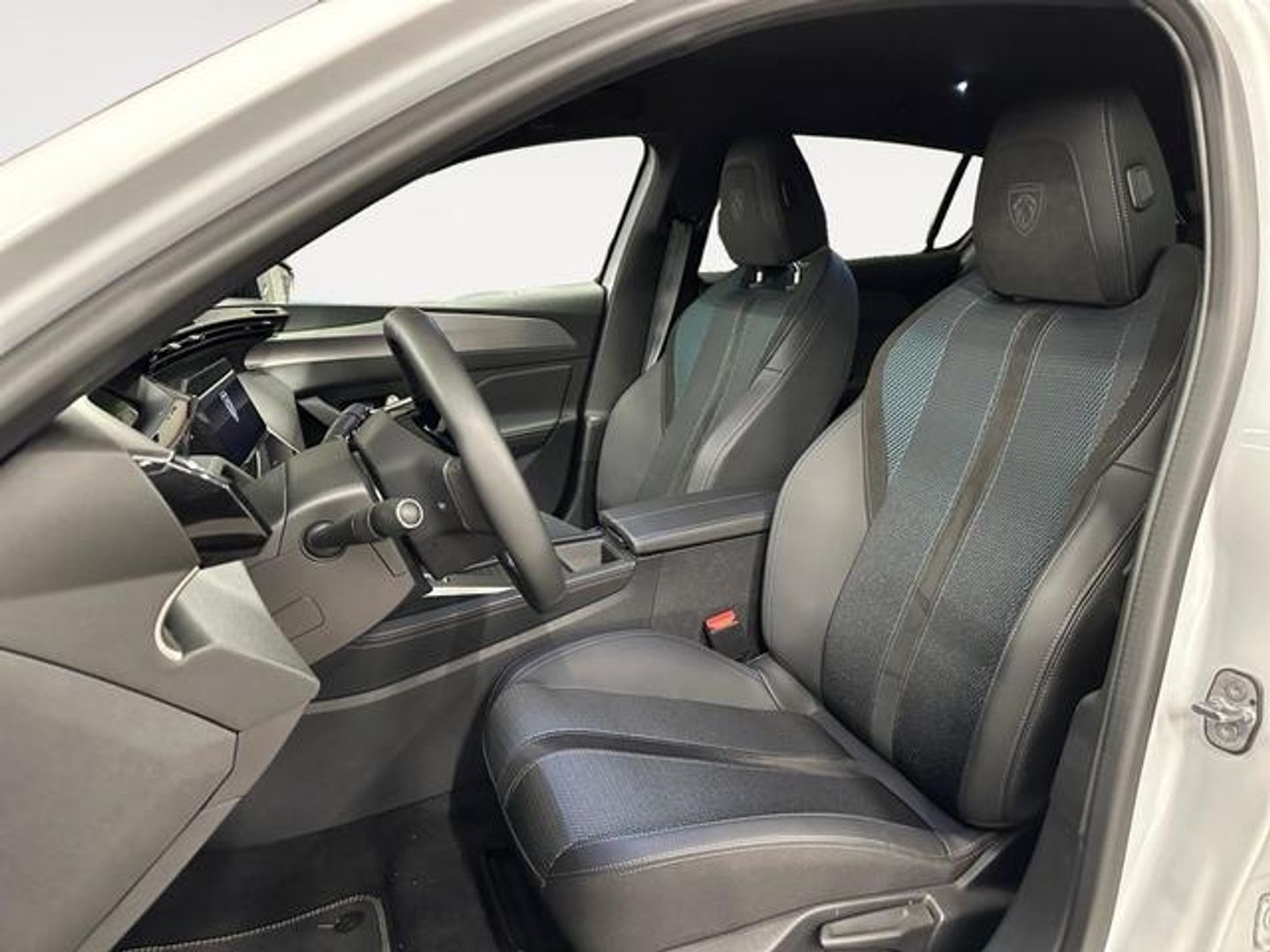 Peugeot e-308 First Edition Eléctrico 115 kW (156 CV)