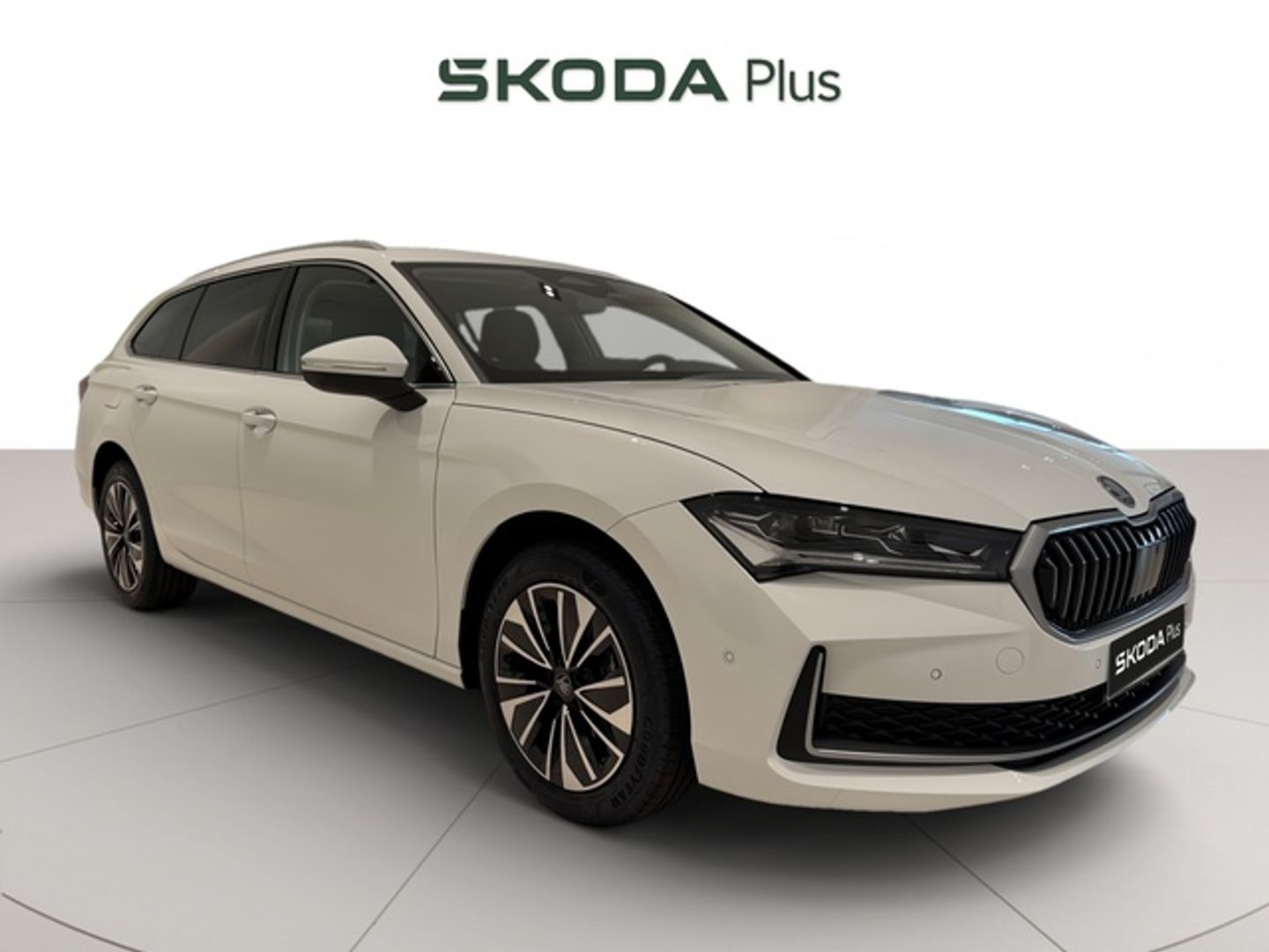 Skoda Superb Combi 1.5 TSI iV P-HEV Selection DSG 150 kW (204 CV) Blanco Familiar