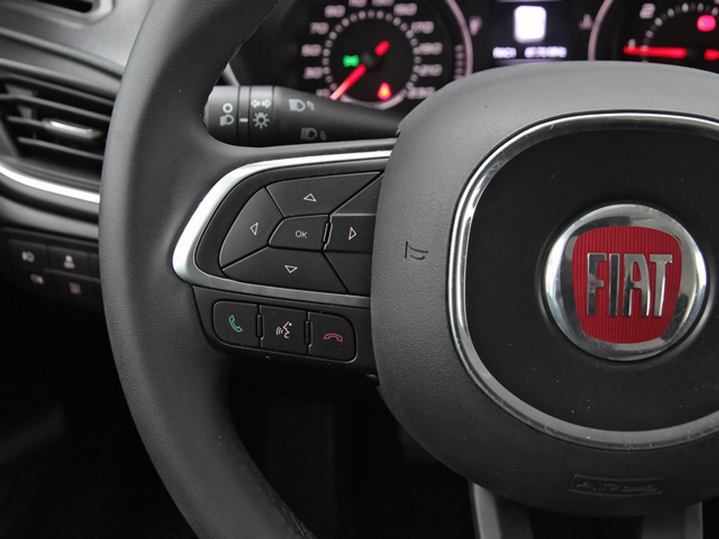 Fiat Tipo 1.3 Multijet Mirror 70 kW (95 CV)