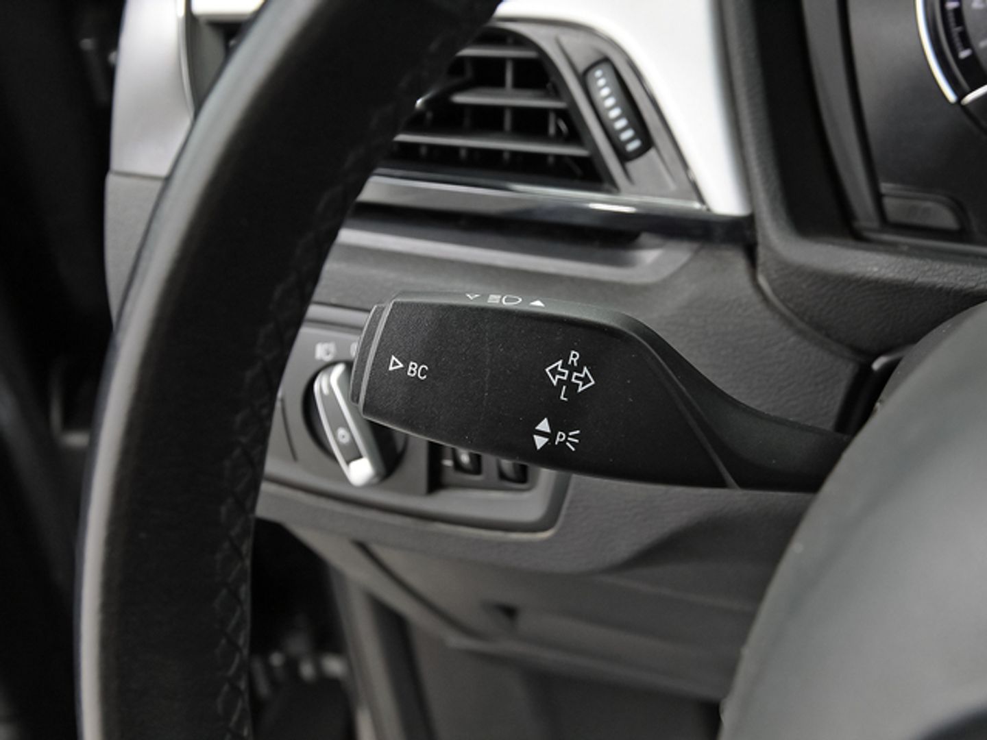 BMW X1 sDrive18i 103 kW (140 CV)