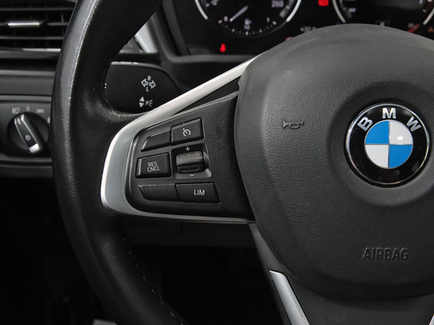 BMW X1 sDrive18i 103 kW (140 CV)