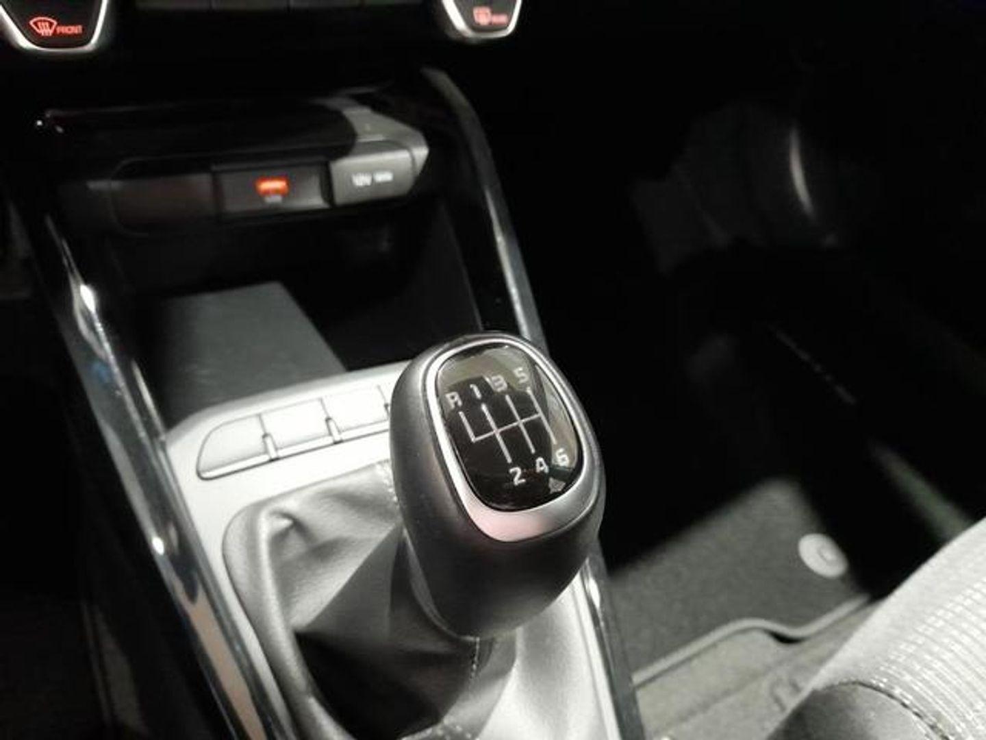 Kia Stonic 1.0 T-GDi MHEV Drive iMT 74 kW (100 CV)