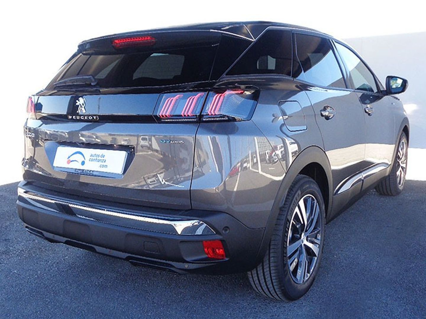 Peugeot 3008 Hybrid 225 Allure Pack e-EAT8 165 kW (225 CV)