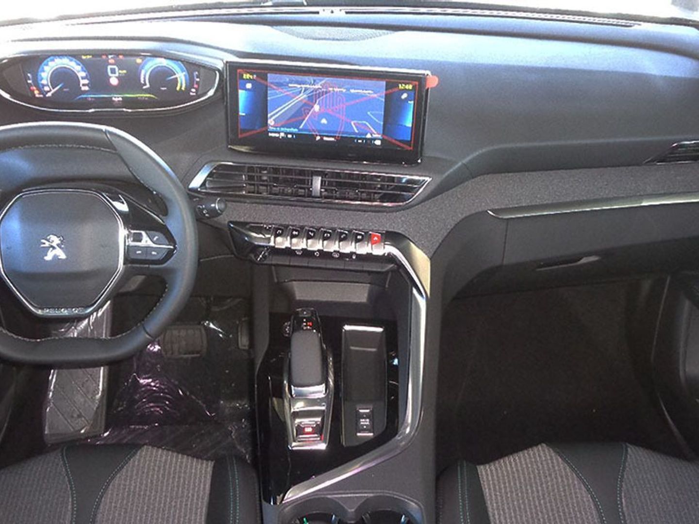 Peugeot 3008 Hybrid 225 Allure Pack e-EAT8 165 kW (225 CV)