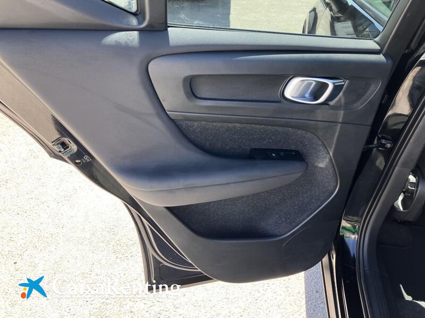 Volvo XC40 T3 Momentum Auto 120 kW (163 CV)