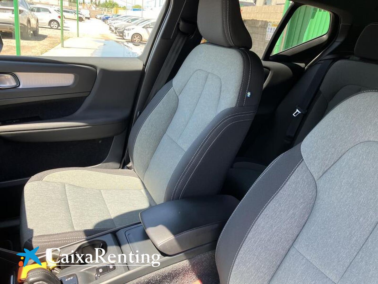 Volvo XC40 T3 Momentum Auto 120 kW (163 CV)