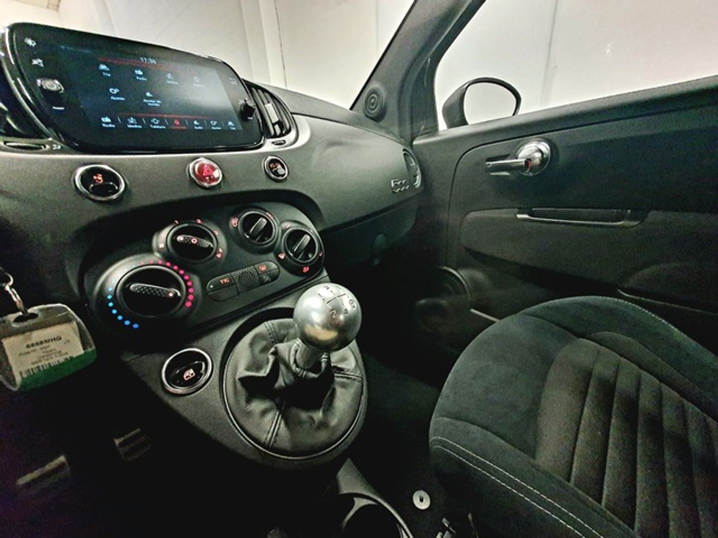 Abarth 500 1.4 16v T-Jet 695 132 kW (180 CV)