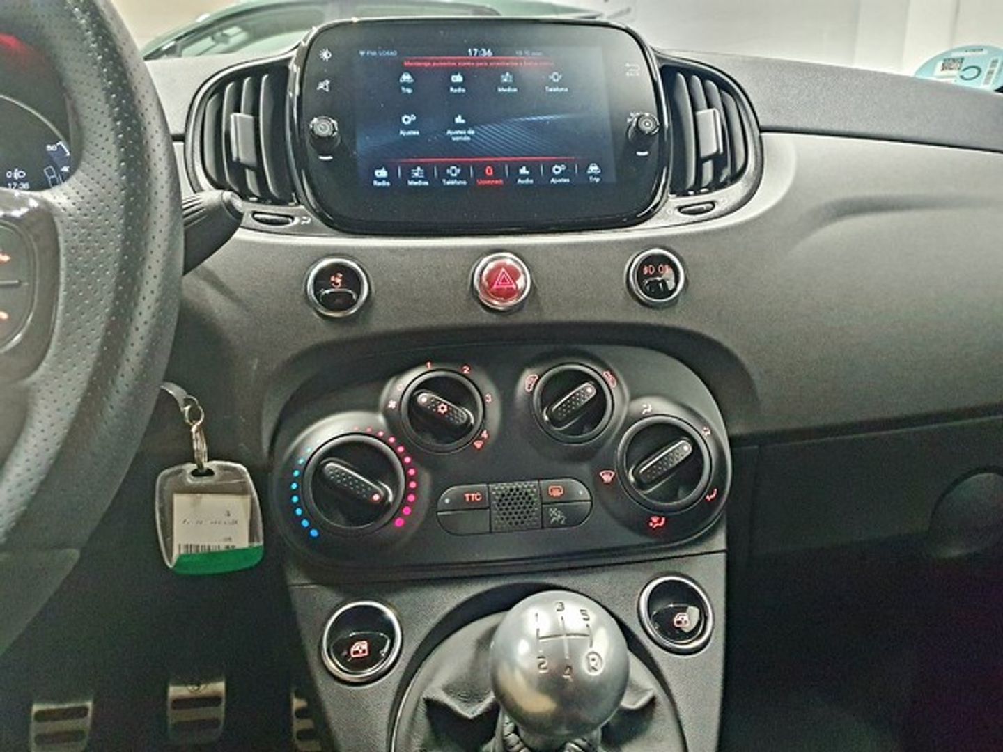 Abarth 500 1.4 16v T-Jet 695 132 kW (180 CV)