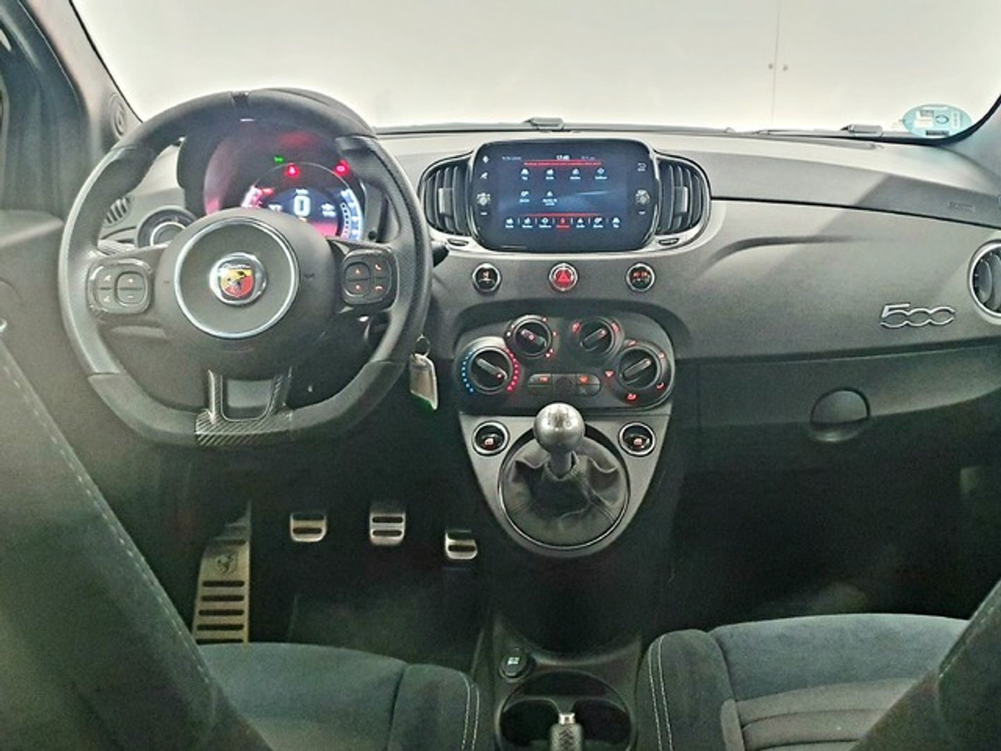 Abarth 500 1.4 16v T-Jet 695 132 kW (180 CV)