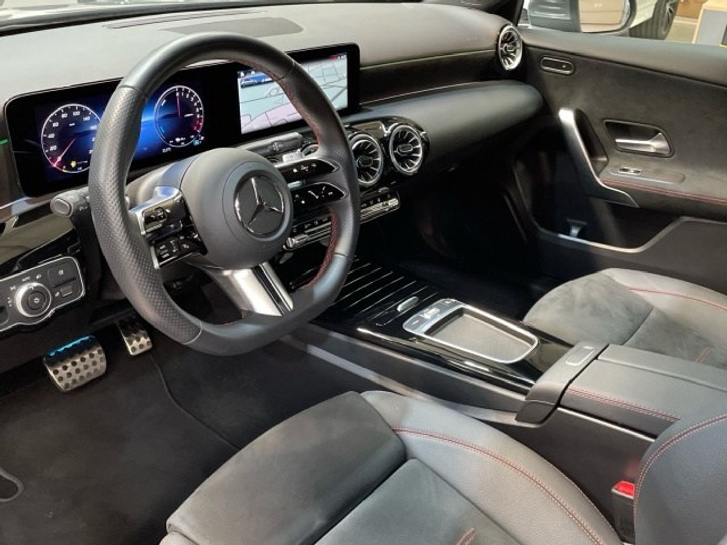 Mercedes-Benz Clase A Compacto A 250 e EQ 160 kW (218 CV)