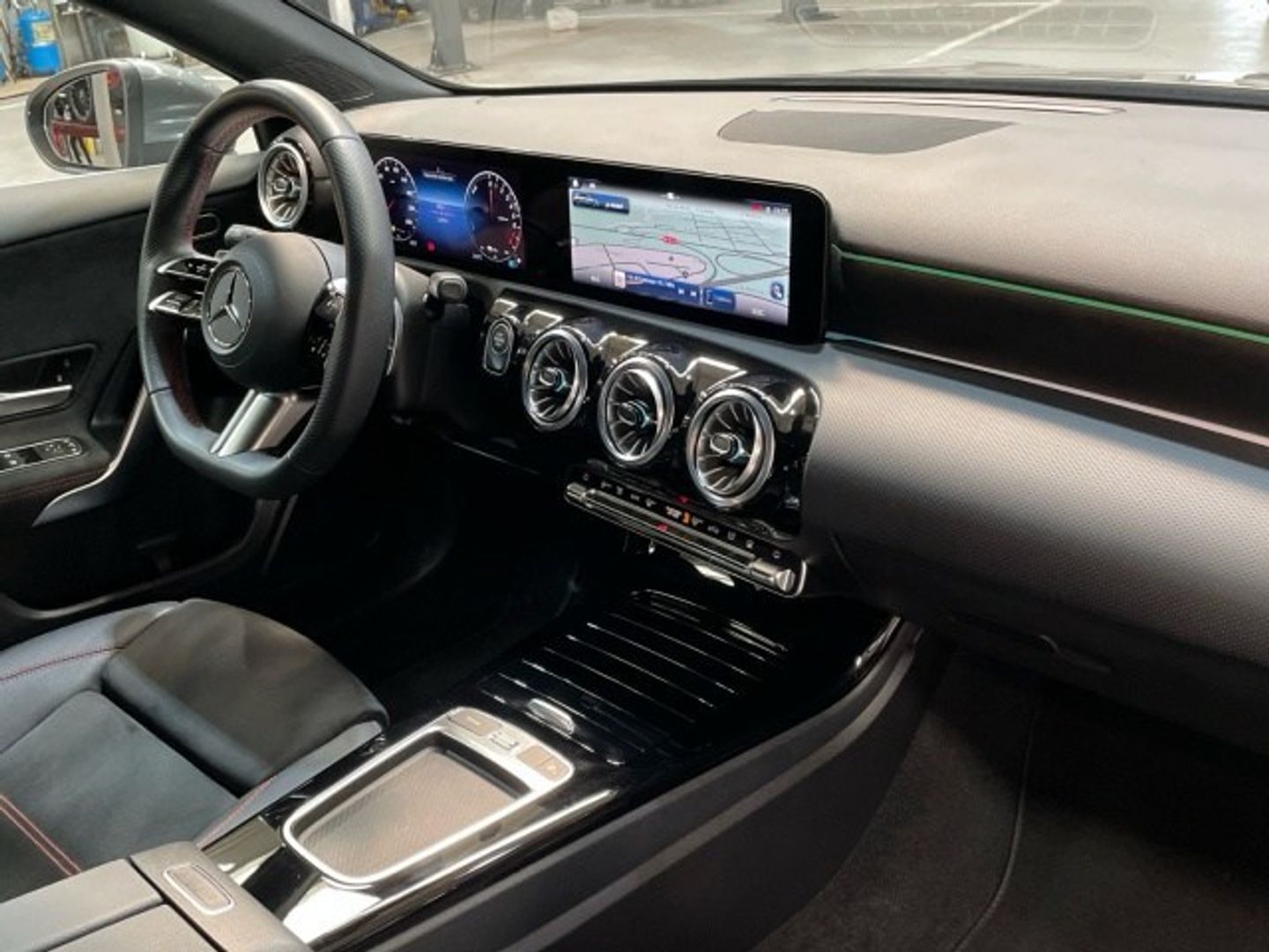 Mercedes-Benz Clase A Compacto A 250 e EQ 160 kW (218 CV)