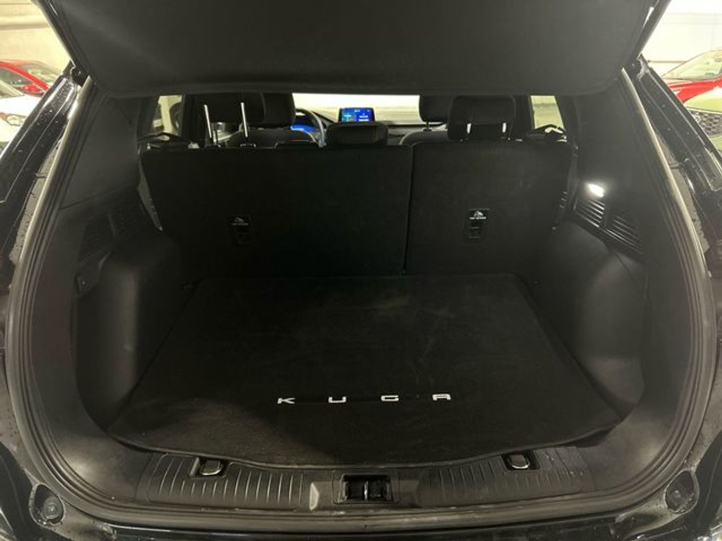 Ford Kuga 2.5 Duratec FHEV ST-Line Auto 140 kW (190 CV)