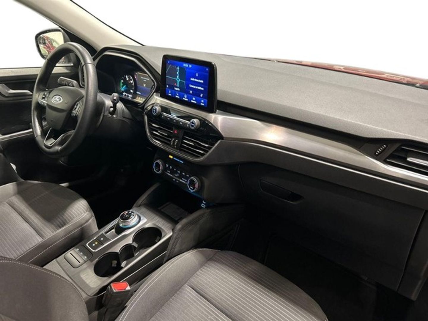 Ford Kuga 2.5 Duratec FHEV Titanium Auto 140 kW (190 CV)