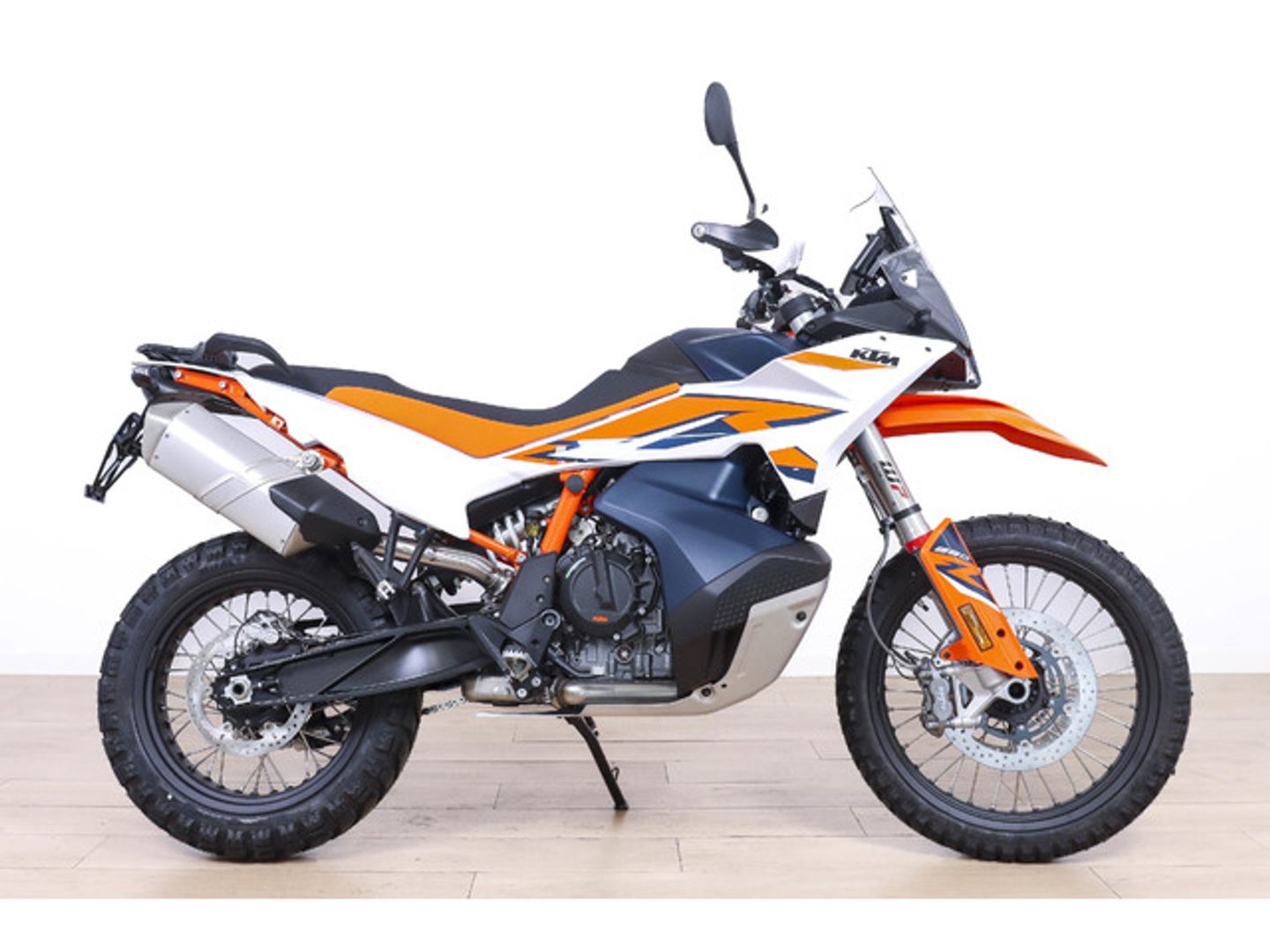 KTM Adventure R 890 Blanco Motorcycle