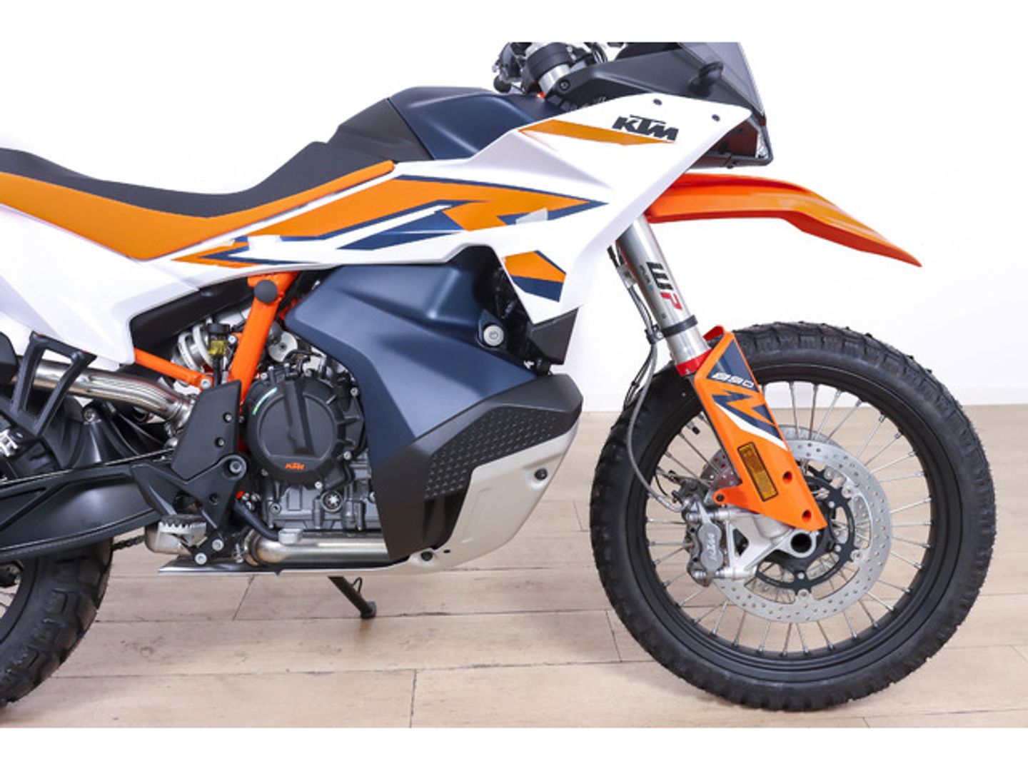 KTM Adventure R 890