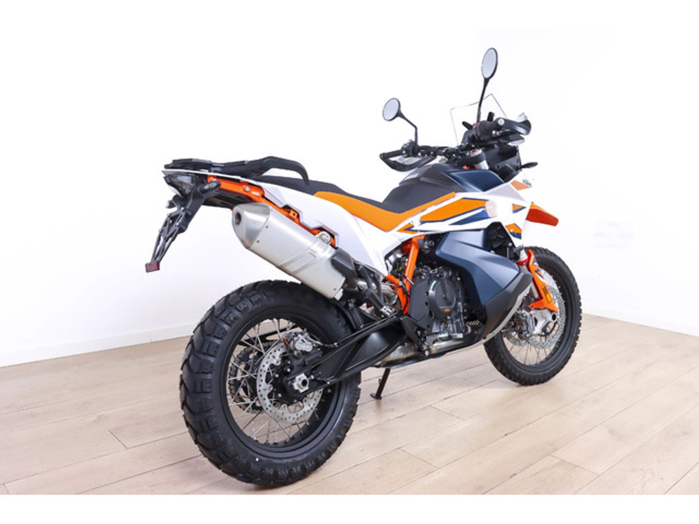 KTM Adventure R 890