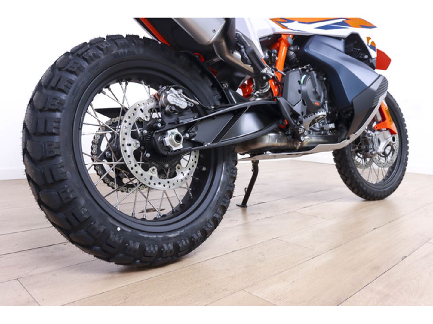 KTM Adventure R 890