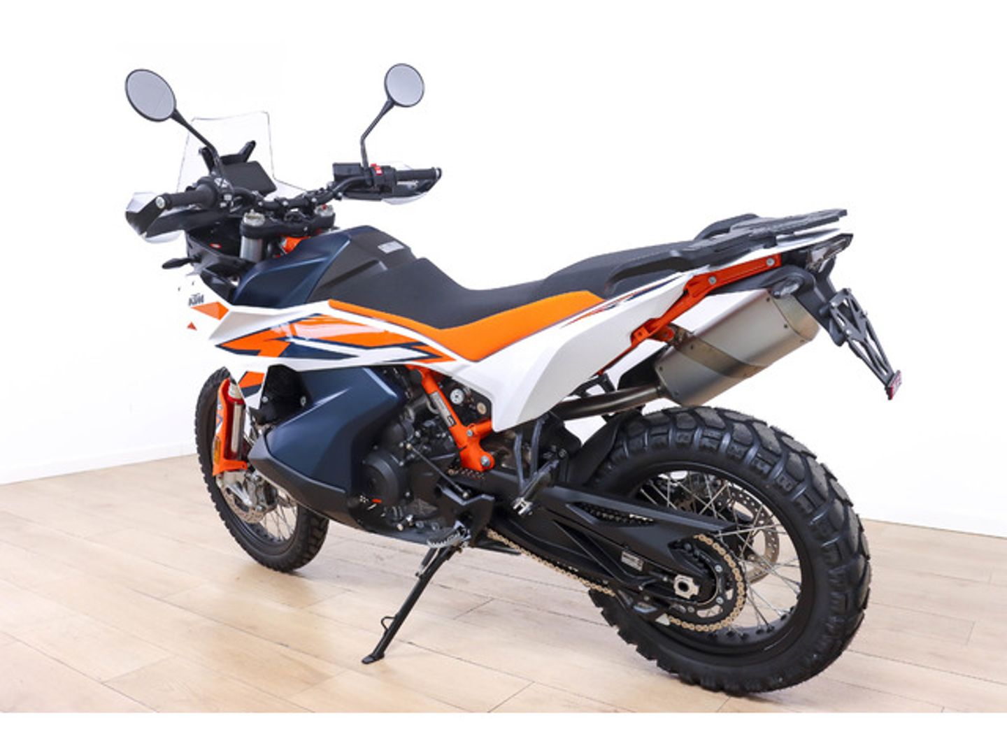 KTM Adventure R 890
