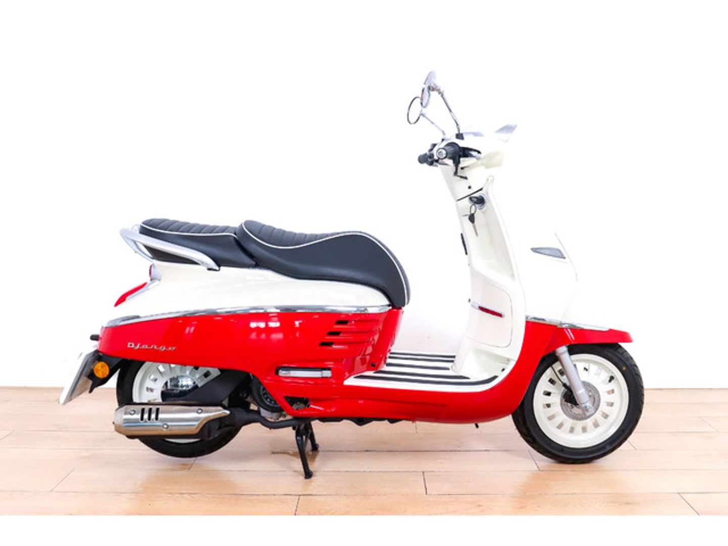 Peugeot DJANGO 125 Rojo Motorcycle