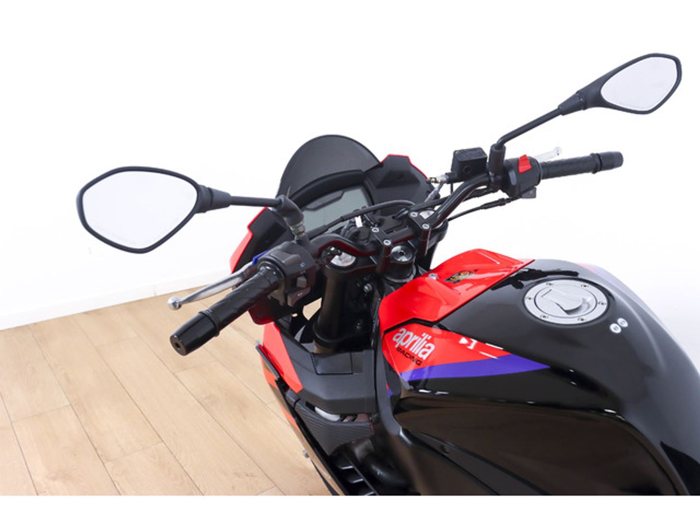 Aprilia Tuono 125
