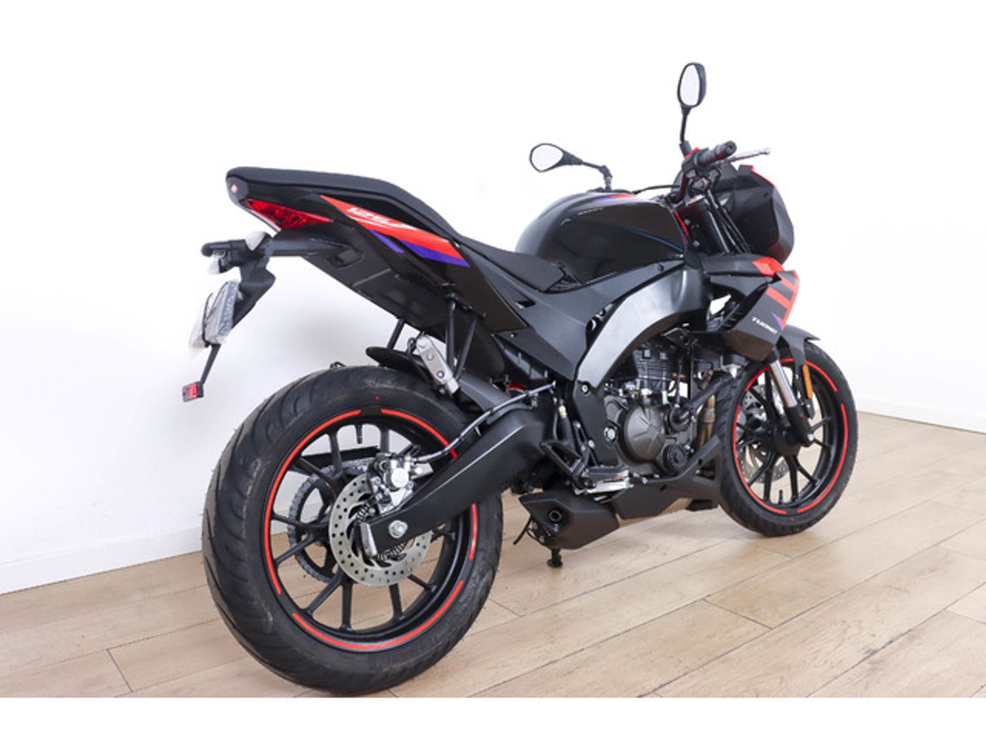 Aprilia Tuono 125