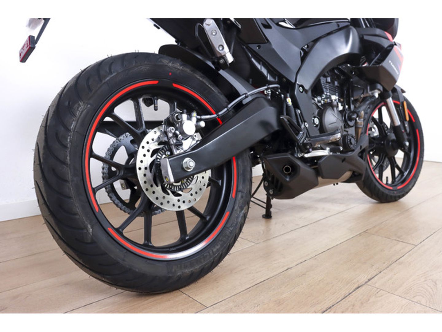 Aprilia Tuono 125