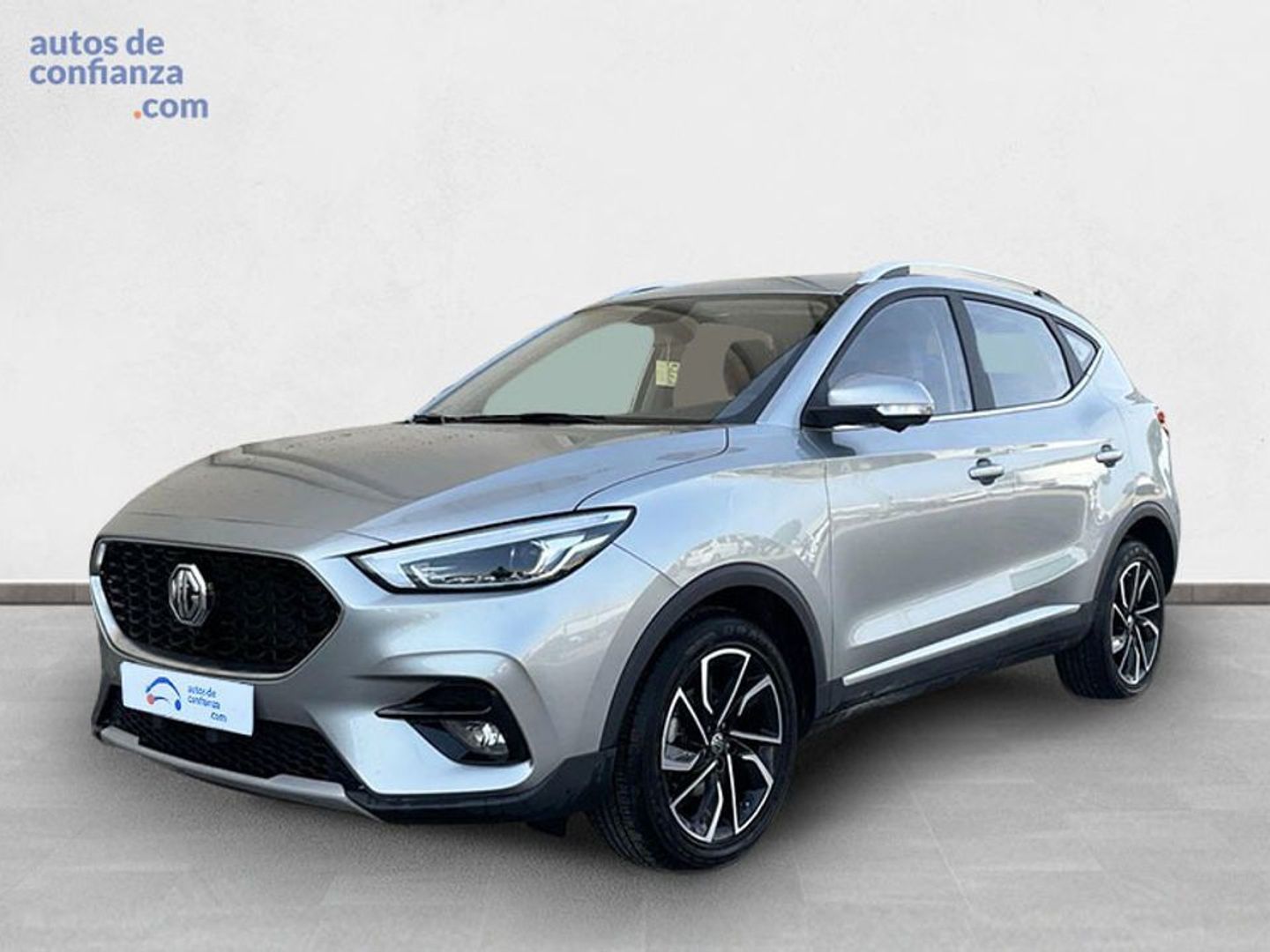 MG ZS 1.5 Luxury 78 kW (106 CV) Gris Plata All Terrain / Pick-up