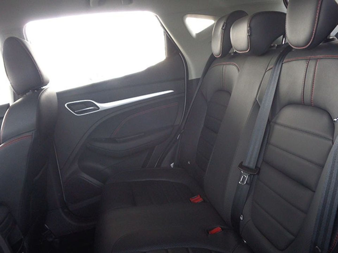 MG ZS 1.5 Luxury 78 kW (106 CV)