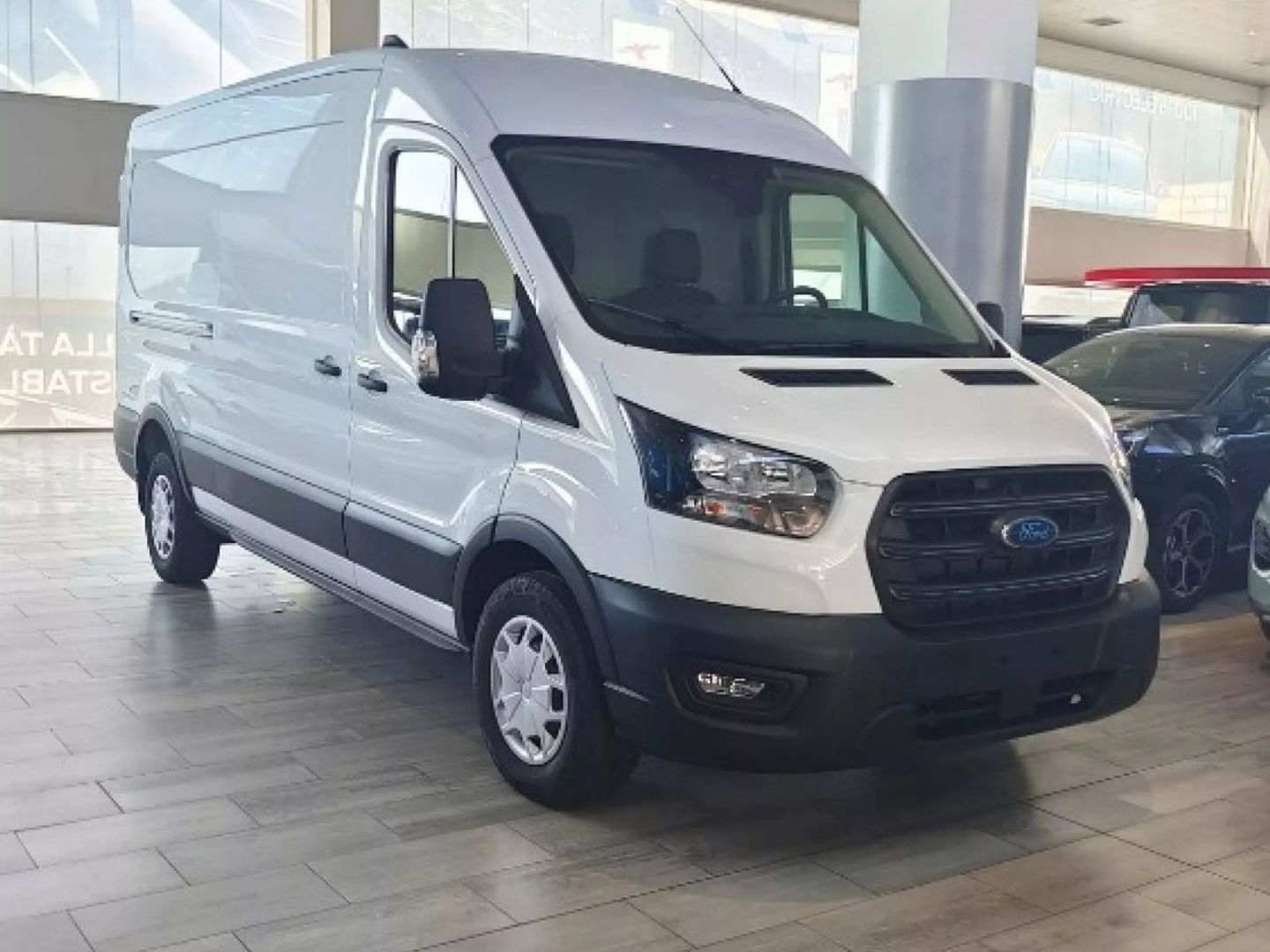 Ford Transit Furgon 350 L3H2 Trend 96 kW (130 CV)