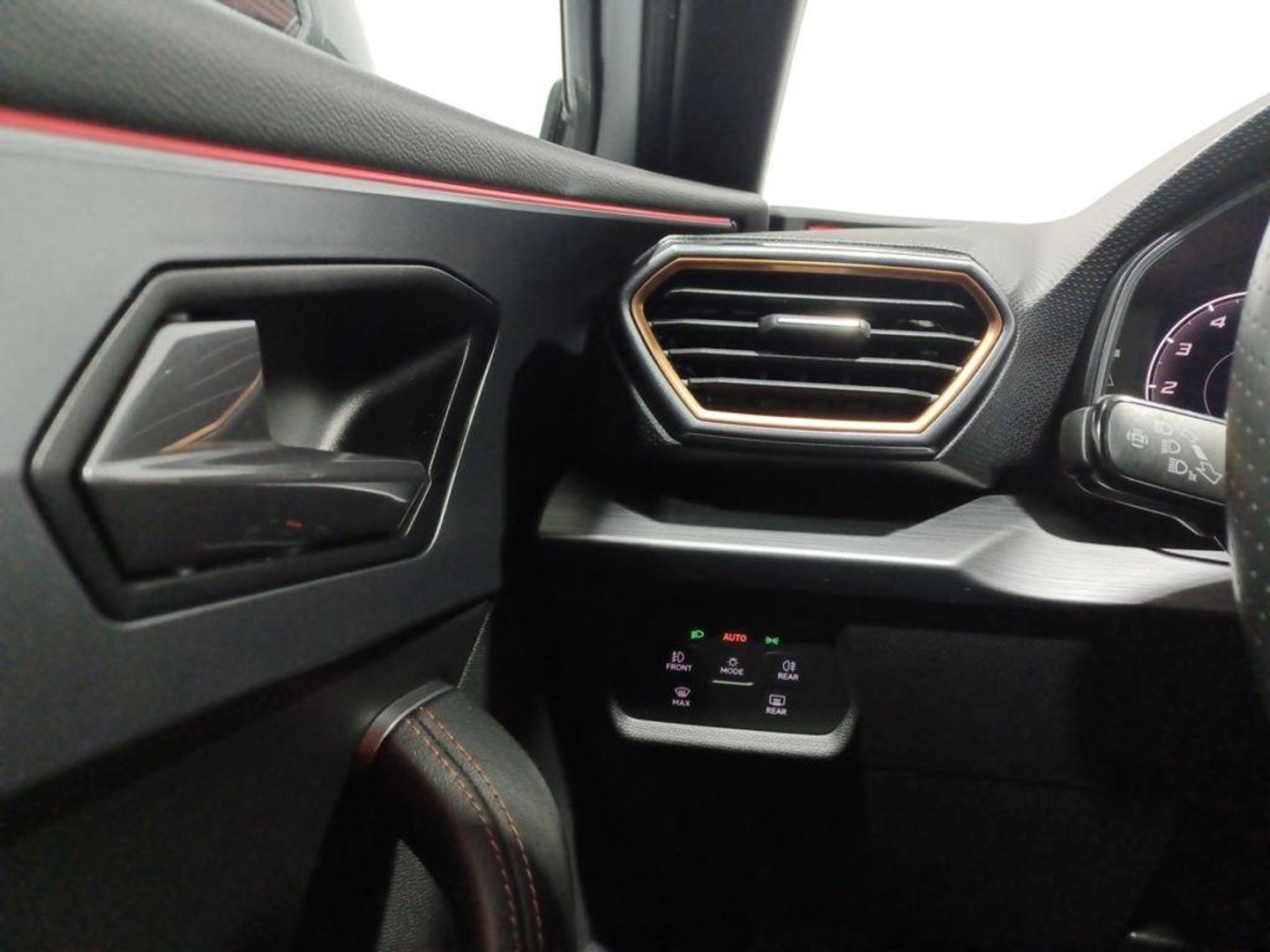 CUPRA León 1.5 eTSI DSG 110 kW (150 CV)