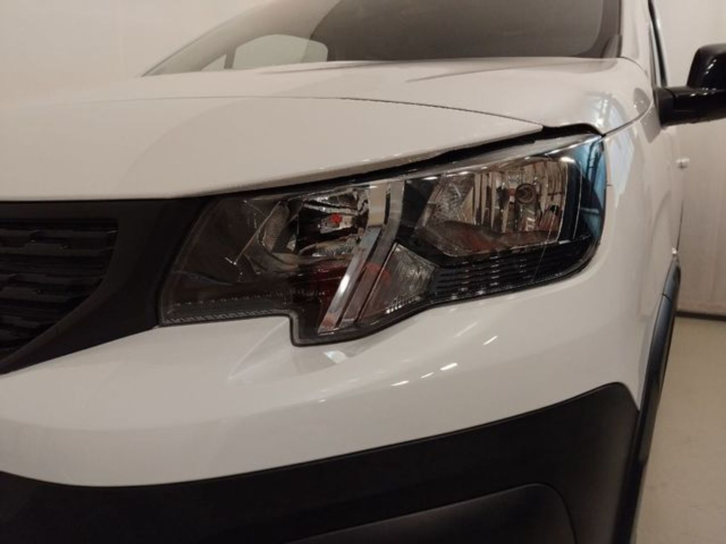 Peugeot Rifter Active Pack Business Standard BlueHDi 73 kW (100 CV)