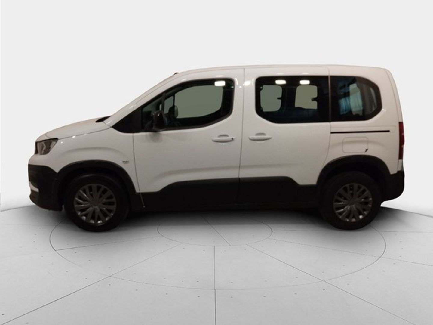 Peugeot Rifter Active Pack Business Standard BlueHDi 73 kW (100 CV)